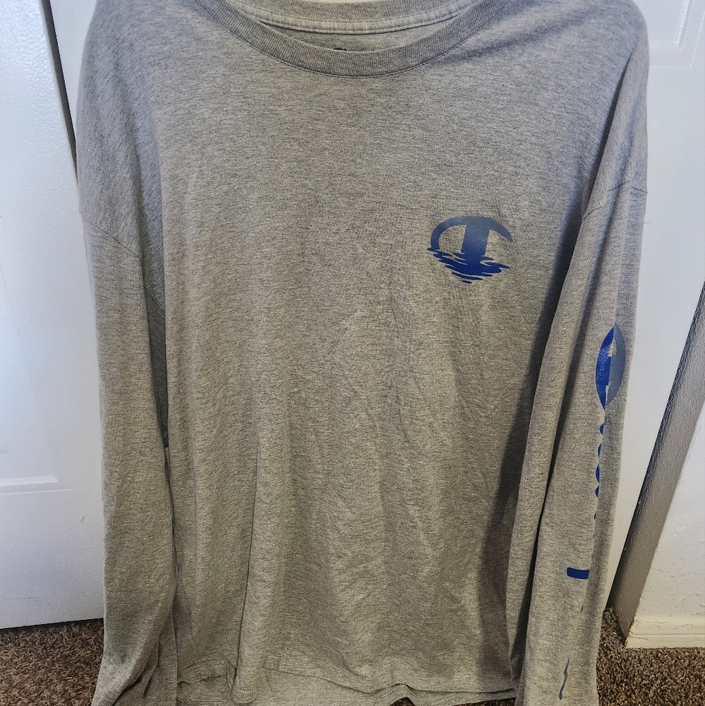Champion - Picture 3 of 4